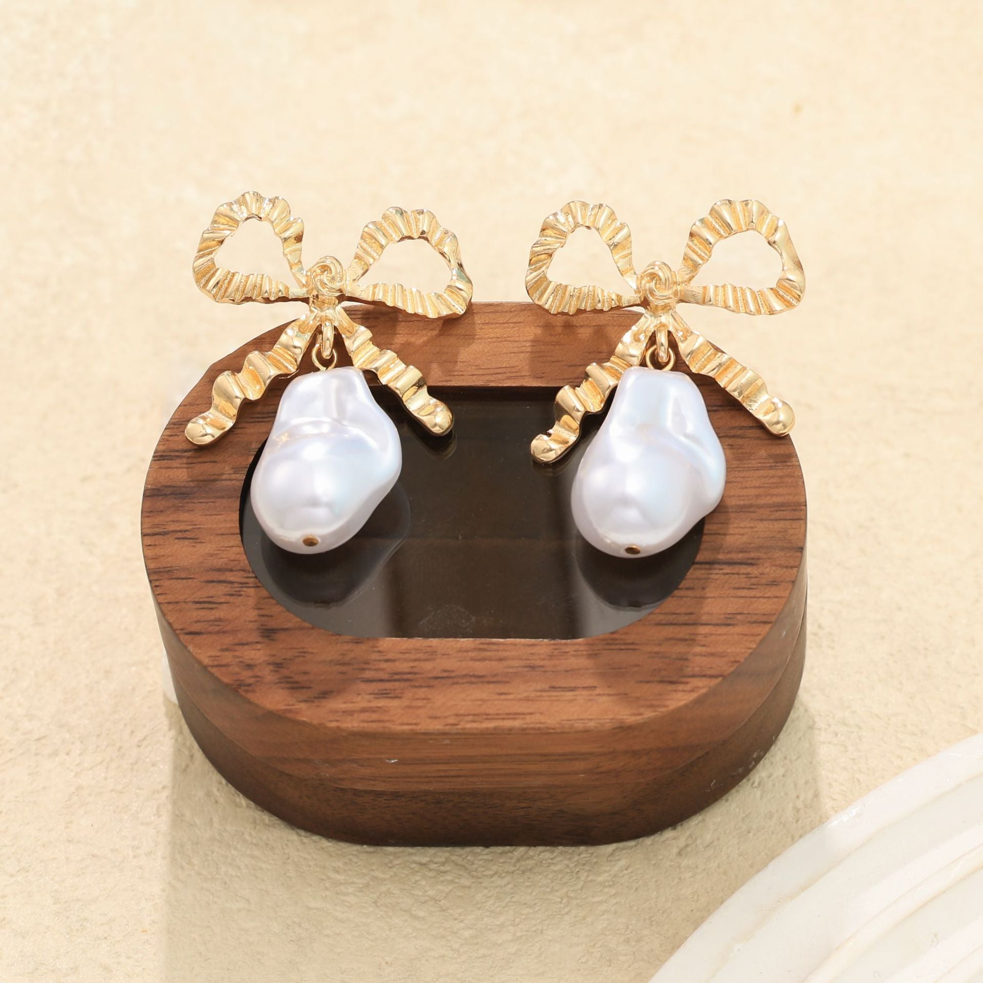 High-Quality 18K Gold Plated Stainless Steel Jewelry Set Minimalist Geometric Imitation Pearl Necklace Bracelet Ring for Women